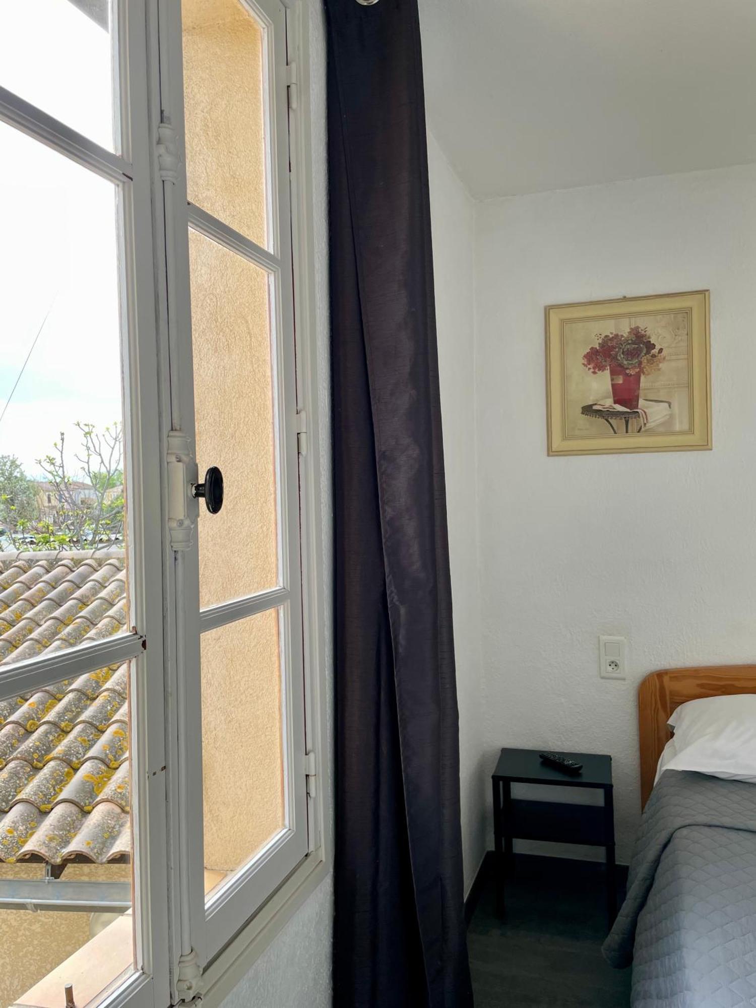 Hotel L'Escale Aigues-Mortes Zewnętrze zdjęcie
